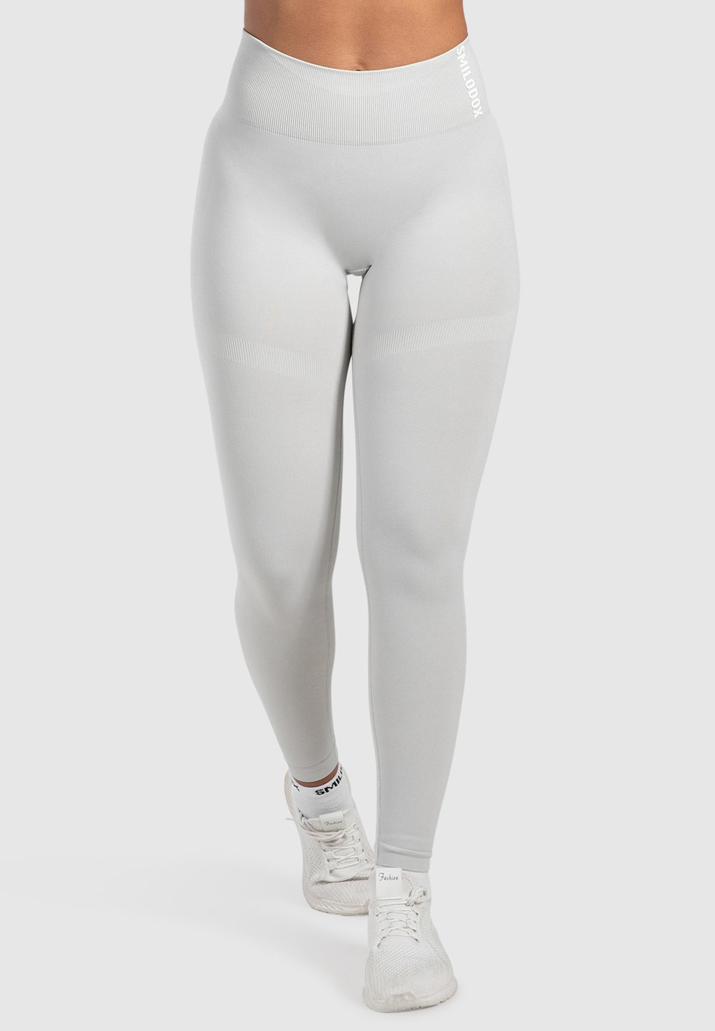 Леггинсы SONNIA Smilodox, светло-серый
Леггинсы SONNIA Smilodox, светло-серый
