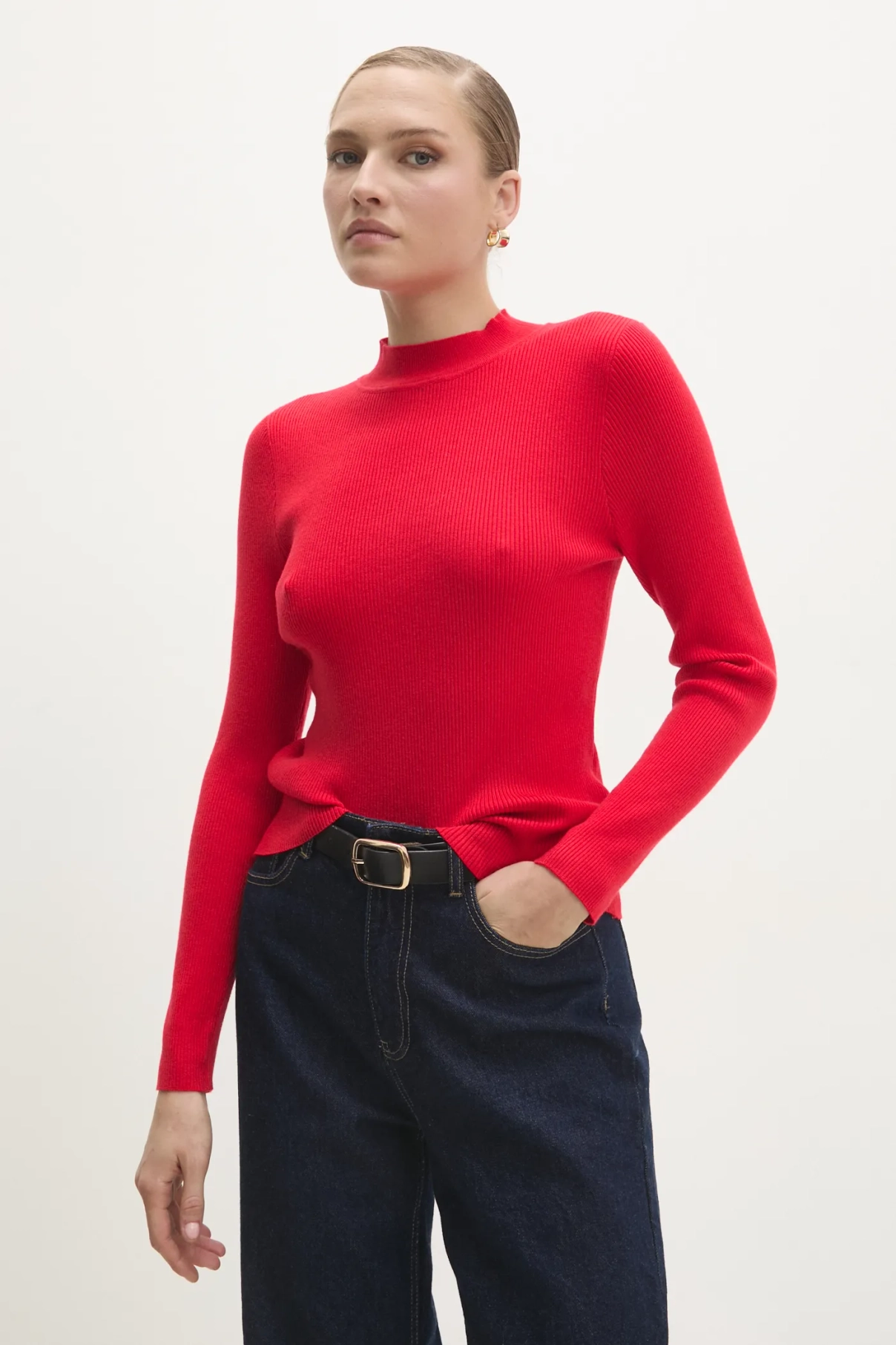 Шерстяной свитер Answear Lab, красный
Шерстяной свитер Answear Lab, красный