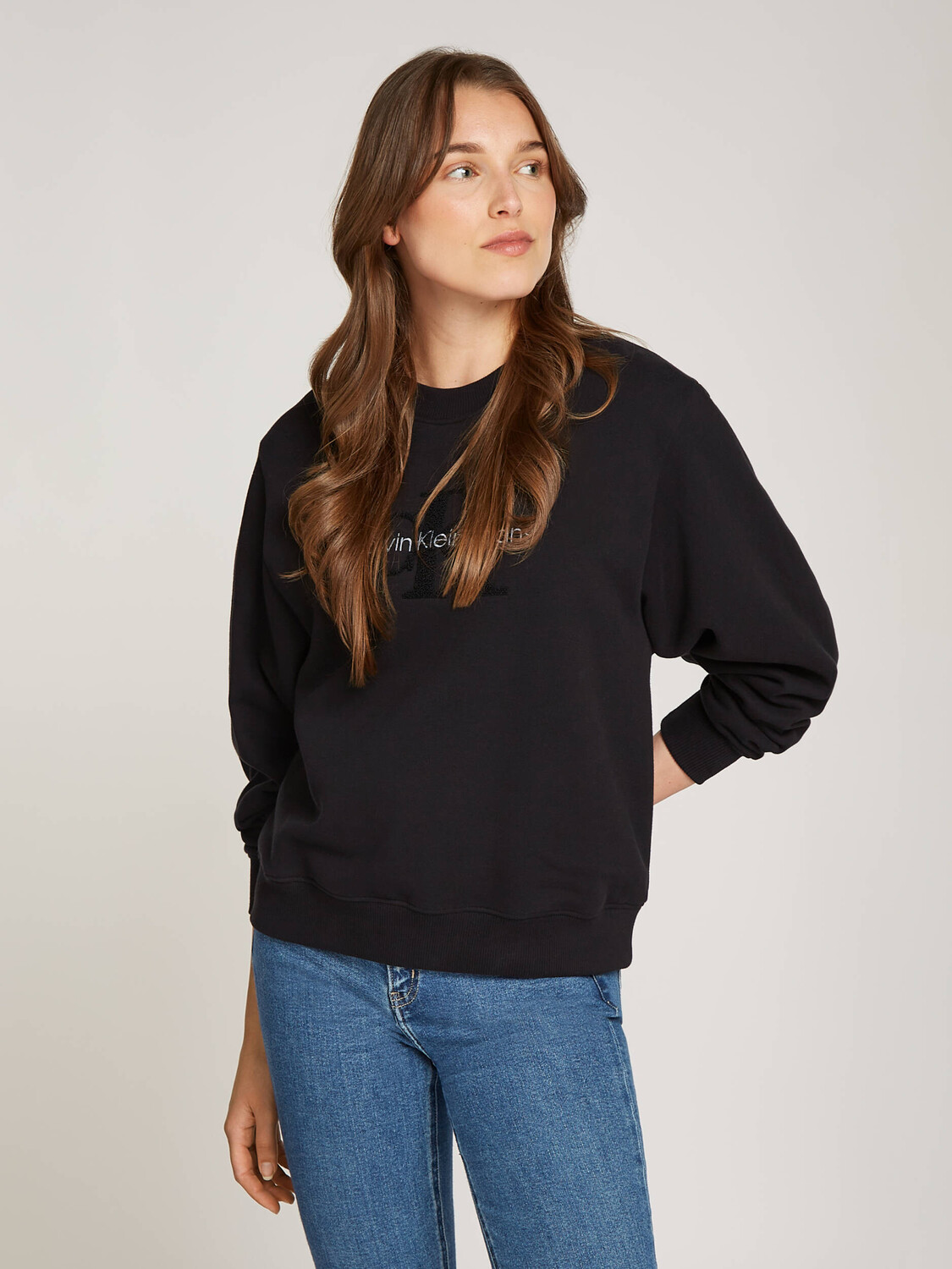 Толстовка CALVIN KLEIN JEANS Chenille Regular Fit, черный
Толстовка CALVIN KLEIN JEANS Chenille Regular Fit, черный