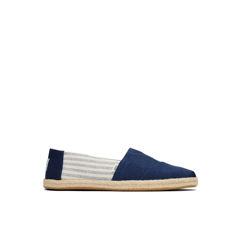 Мужские эспадрильи из морской хлопчатобумажной ткани Toms, синий
Мужские эспадрильи из морской хлопчатобумажной ткани Toms, синий