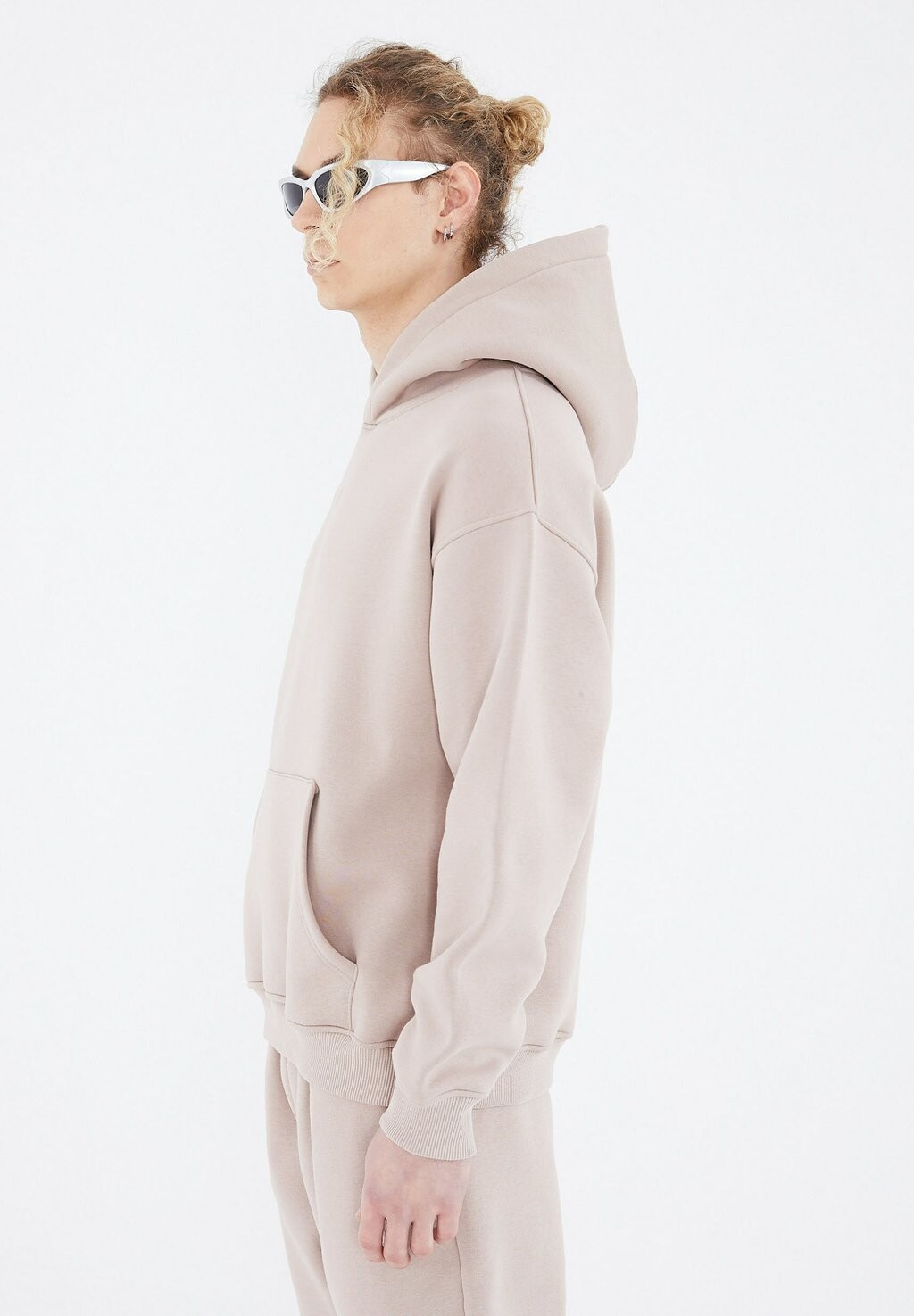 Худи Fit Megaman, бежевый
Худи Fit Megaman, бежевый