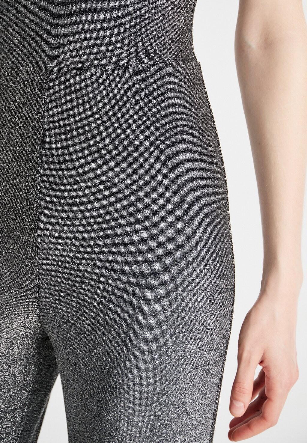 Комбинезон PARTY SOLAR GLITTER WAL G., серебристый 
Комбинезон PARTY SOLAR GLITTER WAL G., серебристый