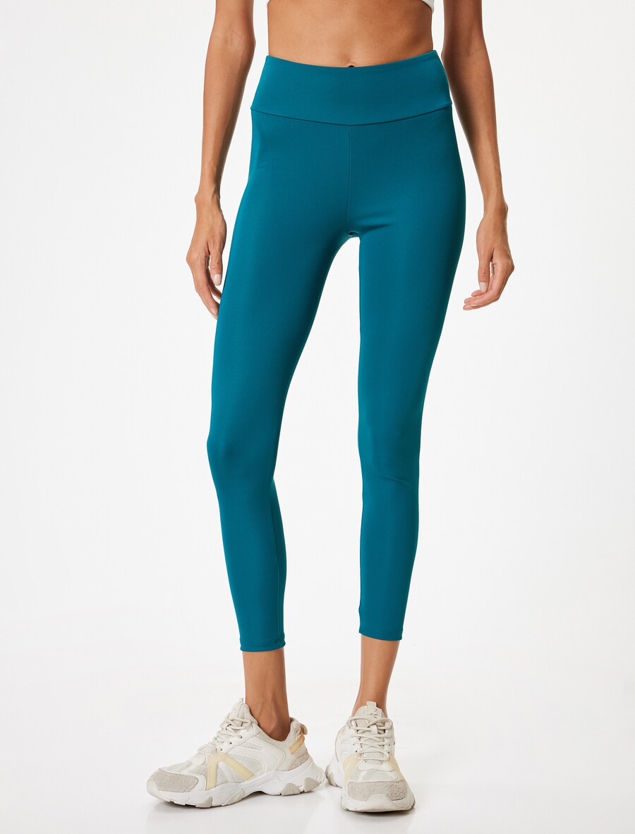 Узкие леггинсы Koton, цвет Petrol
Узкие леггинсы Koton, цвет Petrol