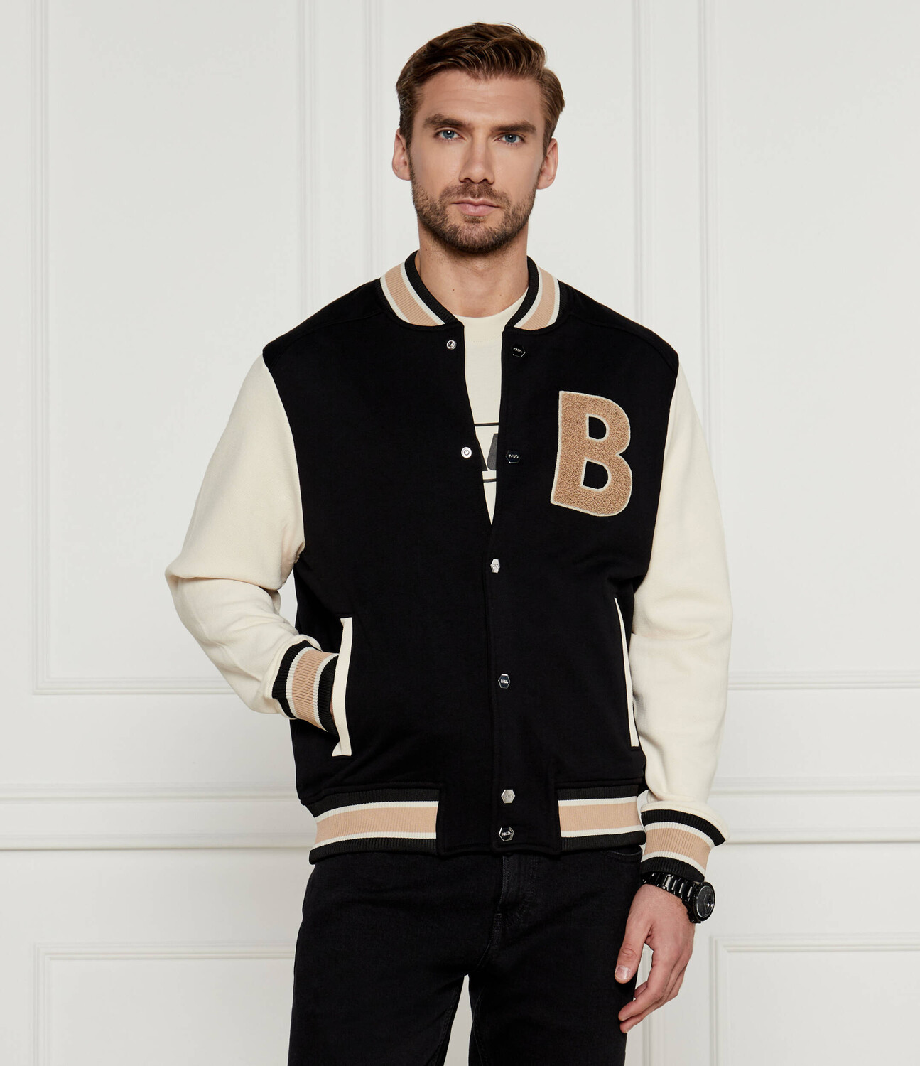 Куртка BALR. Game Day Regular Fit, черный
Куртка BALR. Game Day Regular Fit, черный