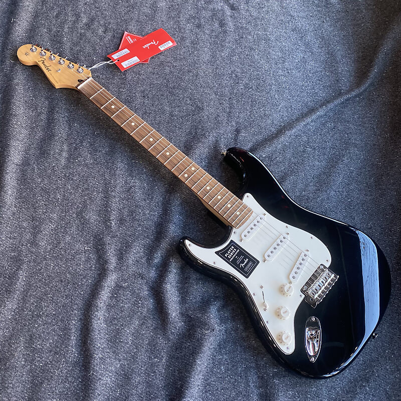 Электрогитара Fender Player Stratocaster Left-Handed PF Pau Ferro F2021 Black MX21202088 
Электрогитара Fender Player Stratocaster Left-Handed PF Pau Ferro F2021 Black MX21202088