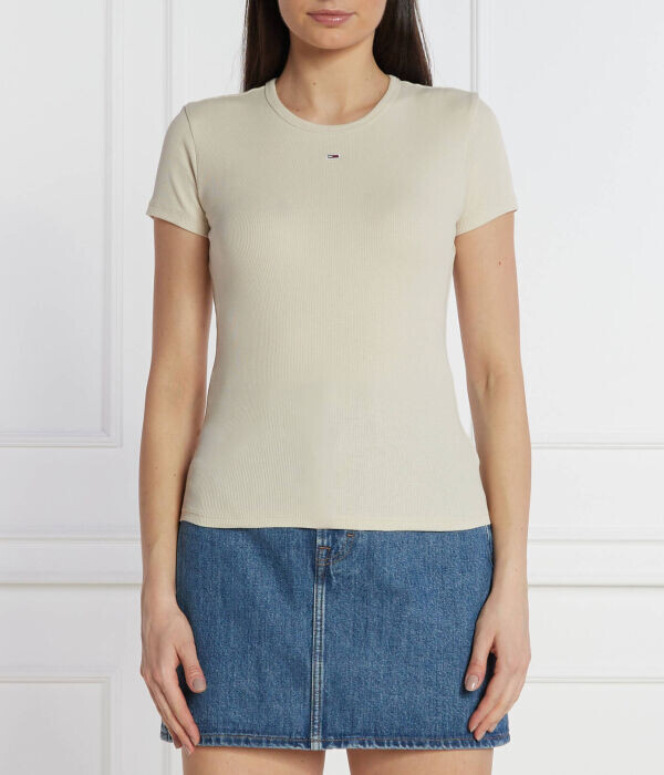 Футболка женская Tommy Jeans облегающего кроя, бежевый 
Футболка женская Tommy Jeans облегающего кроя, бежевый