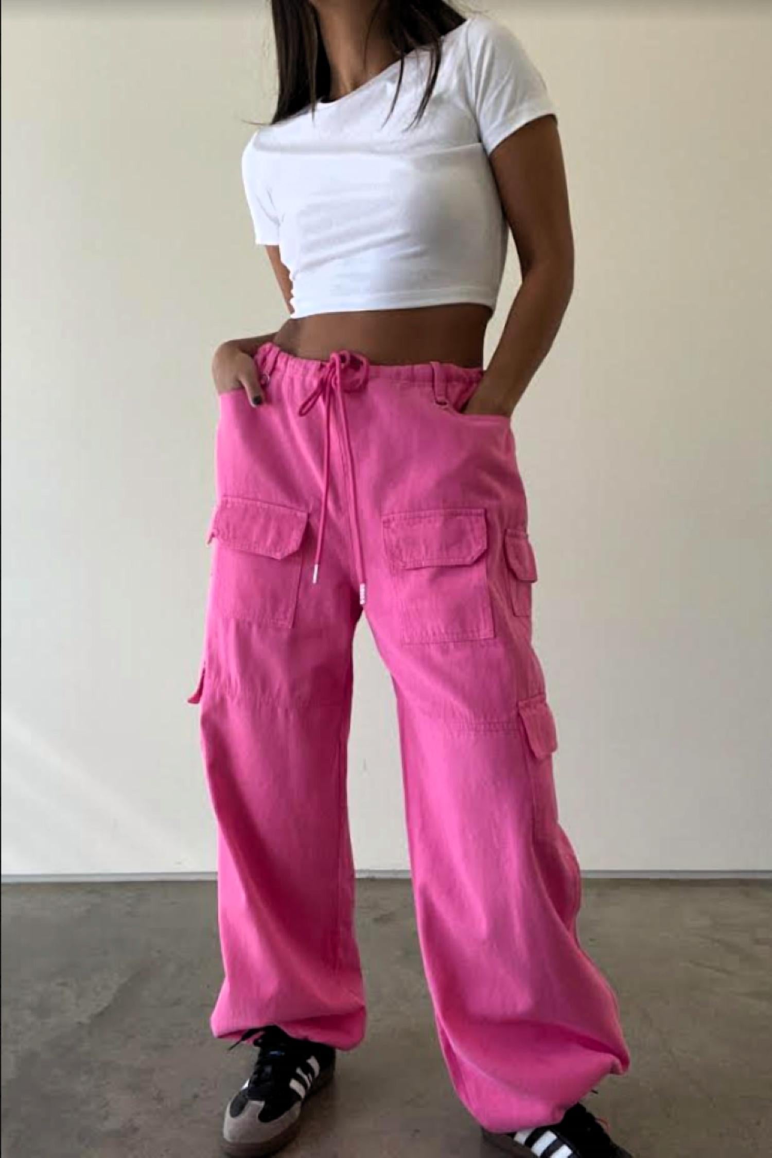 Брюки-карго Maeve с несколькими карманами, клубничного цвета Et Clet, Strawberry
Брюки-карго Maeve с несколькими карманами, клубничного цвета Et Clet, Strawberry