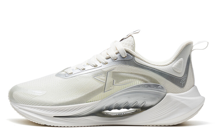 Кроссовки Hydrogen Wind 7.0 мужские с низким верхом Sail белые/серебристые Xtep
Кроссовки Hydrogen Wind 7.0 мужские с низким верхом Sail белые/серебристые Xtep