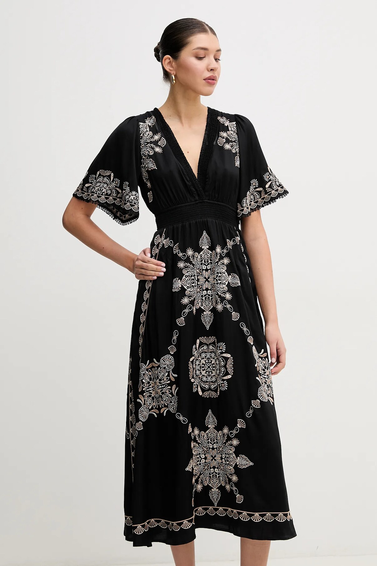 Платье Hale BOB Каталина, черный
Платье Hale BOB Каталина, черный