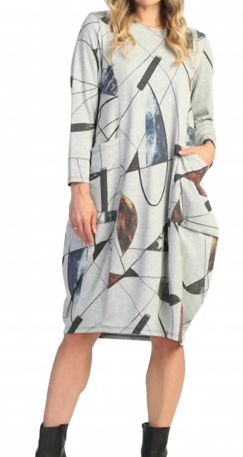 Любопытное платье-фонарь из флиса в разноцветном исполнении Jess & Jane, мультиколор
Любопытное платье-фонарь из флиса в разноцветном исполнении Jess & Jane, мультиколор