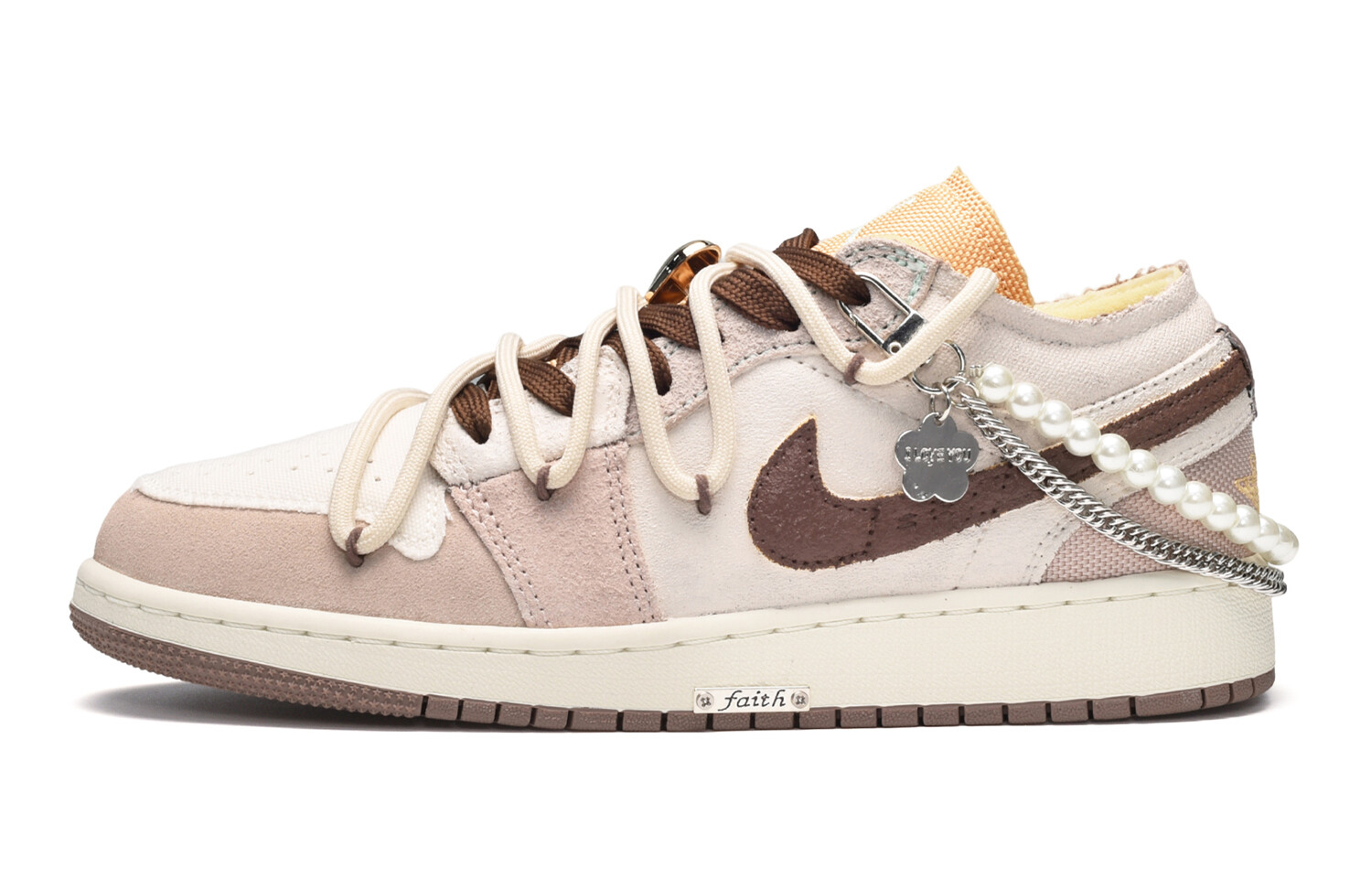 Кроссовки Air Jordan 1 Vintage Basketball Shoes Women's Low-Top Purple-white-brown
Кроссовки Air Jordan 1 Vintage Basketball Shoes Women's Low-Top Purple-white-brown