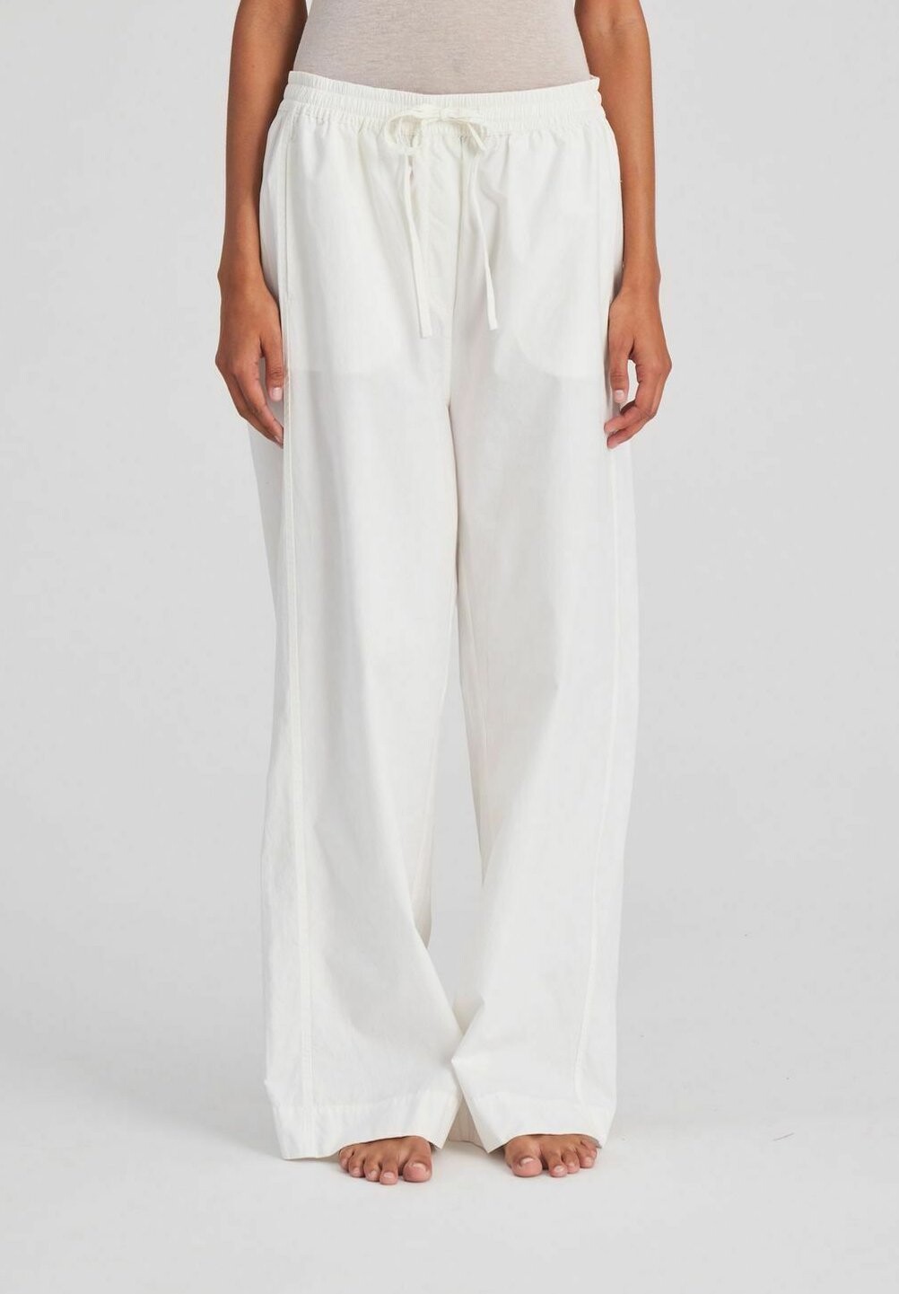 Брюки THILDE GAI+LISVA, белый
Брюки THILDE GAI+LISVA, белый