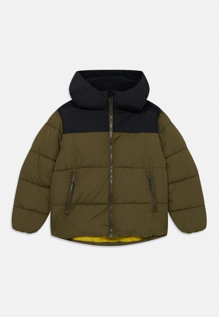 Зимняя куртка Icepeak KENMARE UNISEX, Olive/Khaki
Зимняя куртка Icepeak KENMARE UNISEX, Olive/Khaki