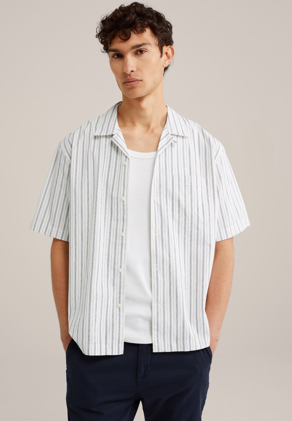 Рубашка WE Fashion, черный
Рубашка WE Fashion, черный