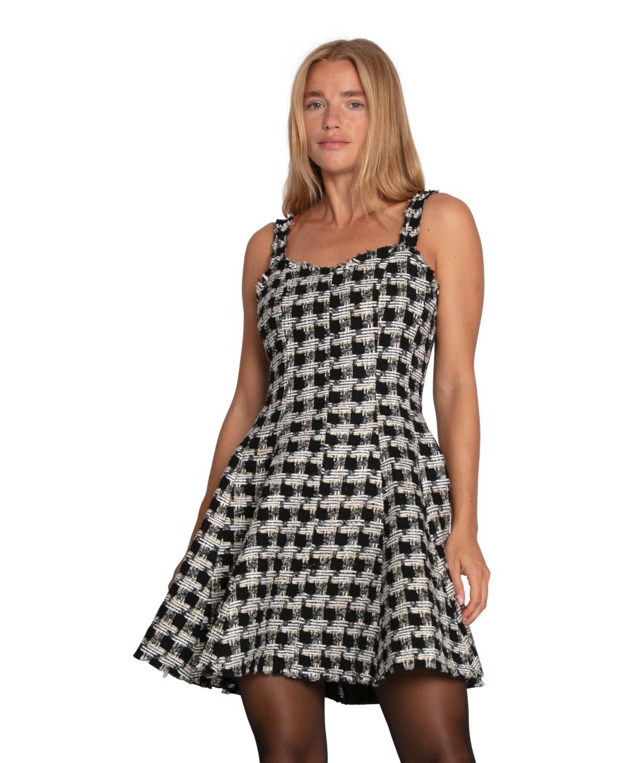 Платье "Умереть за тебя" Belle & Bloom, Black/grey
Платье "Умереть за тебя" Belle & Bloom, Black/grey