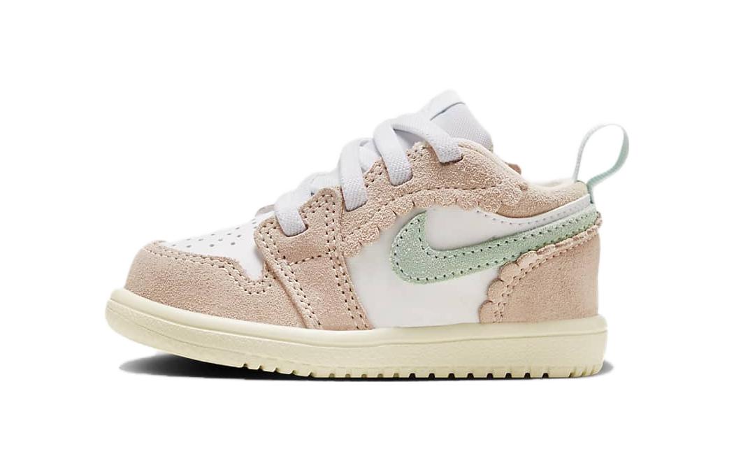 1 Low SE Scalloped Edge Guava Ice TD Jordan, розовый синий белый
1 Low SE Scalloped Edge Guava Ice TD Jordan, розовый синий белый