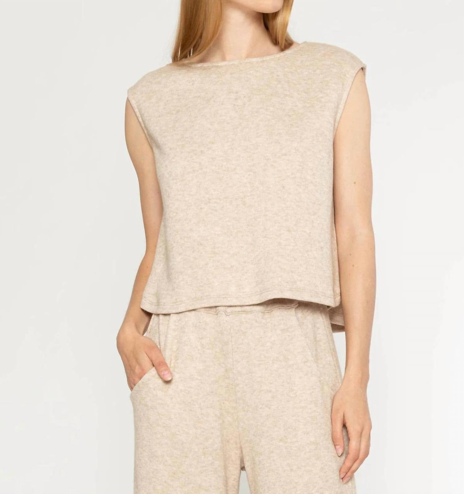 Топ из кашемира, который можно стирать, в цвете овсянка RIPLEY RADER, цвет oatmeal
Топ из кашемира, который можно стирать, в цвете овсянка RIPLEY RADER, цвет oatmeal