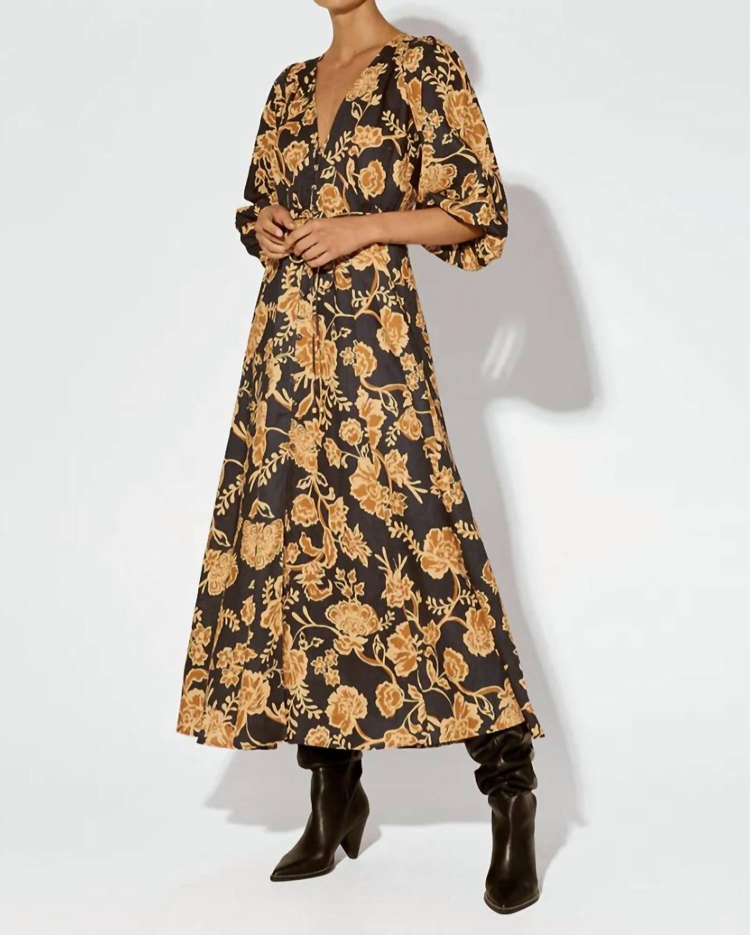 Платье макси Кайя KIVARI, цвет kaia
Платье макси Кайя KIVARI, цвет kaia