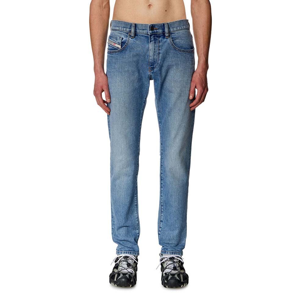 Джинсы Diesel A03558-0CLAF 2019 Strukt, синий
Джинсы Diesel A03558-0CLAF 2019 Strukt, синий