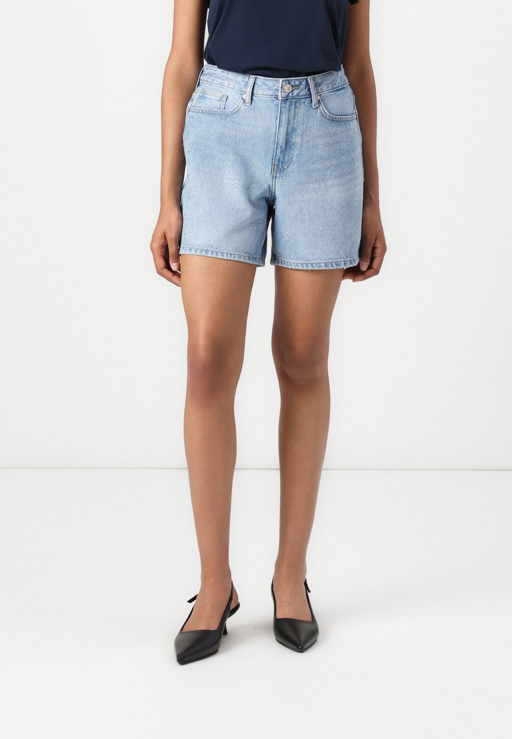 Джинсовые шорты ONLJOSE RHINESTONE ONLY, светло-голубой
Джинсовые шорты ONLJOSE RHINESTONE ONLY, светло-голубой