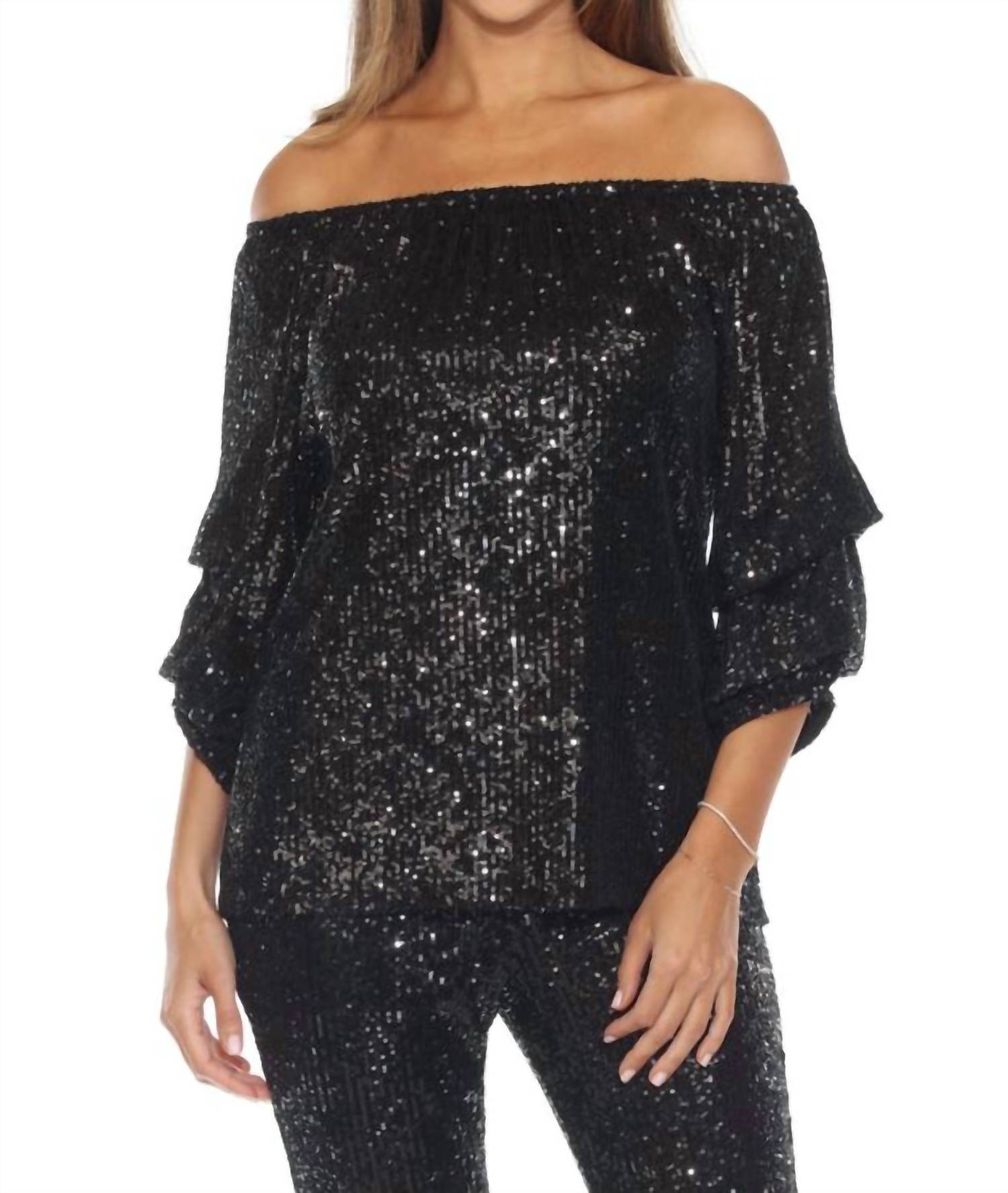 Топ с открытыми плечами черного цвета Joseph Ribkoff
Топ с открытыми плечами черного цвета Joseph Ribkoff