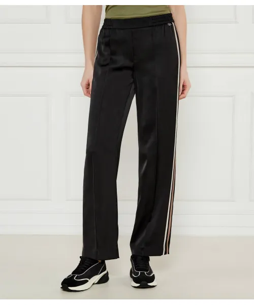 Атласные брюки Вашингтон Flare fit Marc Cain, черный
Атласные брюки Вашингтон Flare fit Marc Cain, черный