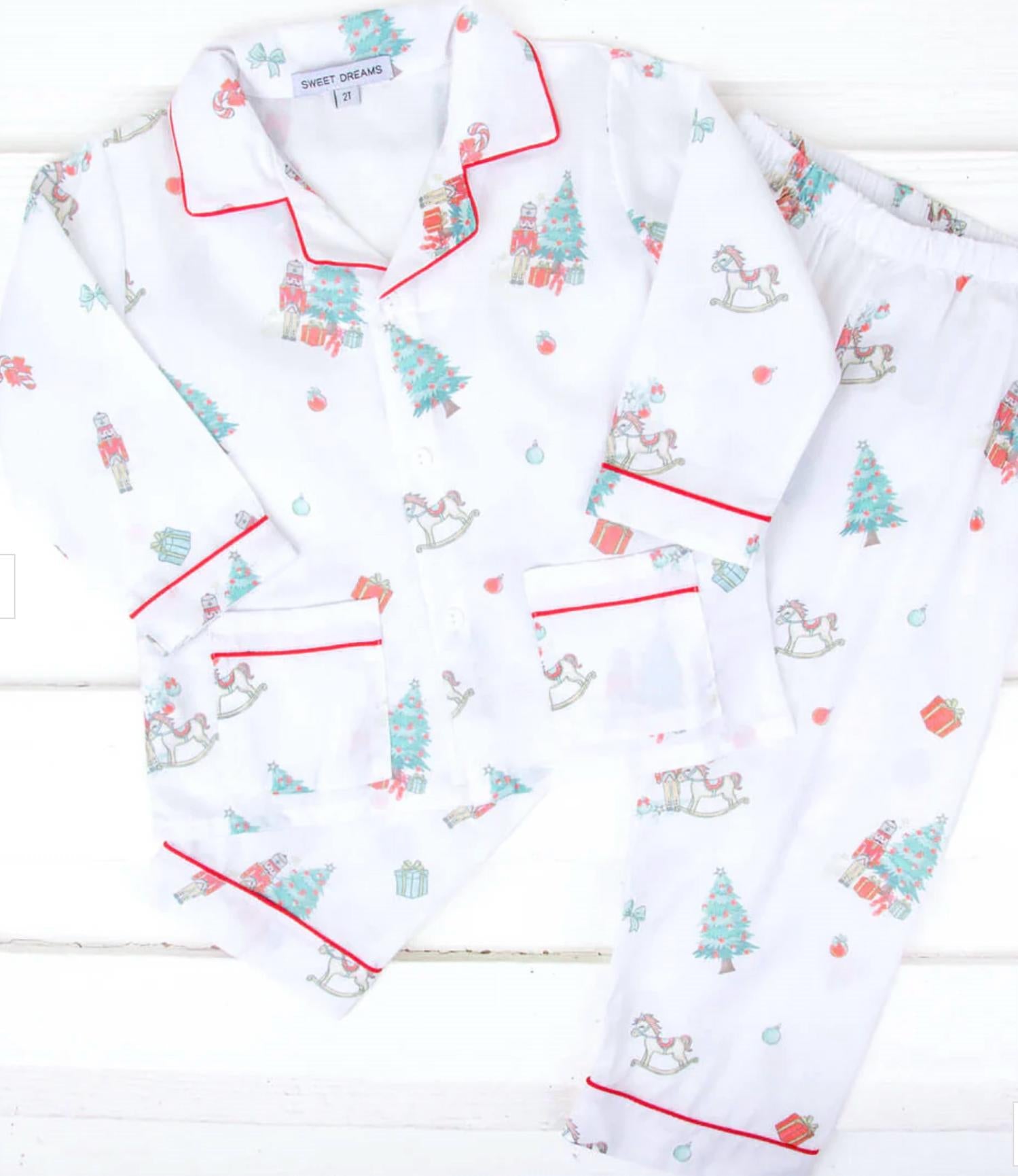 Классический детский пижамный комплект с принтом Щелкунчика Sweet Dreams, Nutcracker Print
Классический детский пижамный комплект с принтом Щелкунчика Sweet Dreams, Nutcracker Print