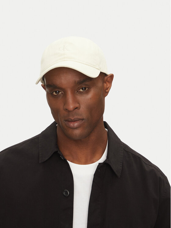 Кепка 6 Panel Small Monogram LV04G5002G Calvin Klein, бежевый
Кепка 6 Panel Small Monogram LV04G5002G Calvin Klein, бежевый