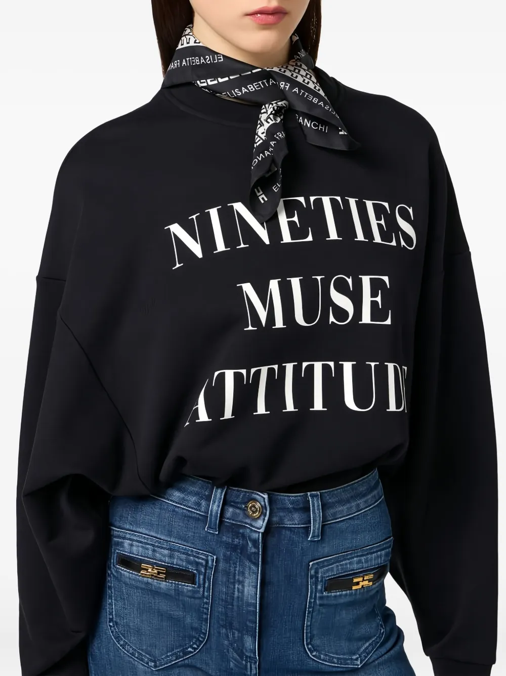 Твиловый шарф с принтом логотипа Elisabetta Franchi, черный, Молочный, Твиловый шарф с принтом логотипа Elisabetta Franchi, черный
Твиловый шарф с принтом логотипа Elisabetta Franchi, черный, Молочный, Твиловый шарф с принтом логотипа Elisabetta Franchi, черный