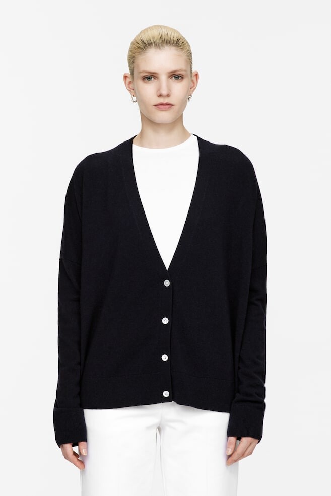 Кашемировый кардиган Arket, синий
Кашемировый кардиган Arket, синий