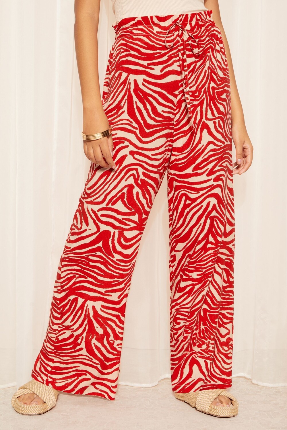 Брюки-Папки с широкими штанинами Friends Like These, черный
Брюки-Папки с широкими штанинами Friends Like These, черный