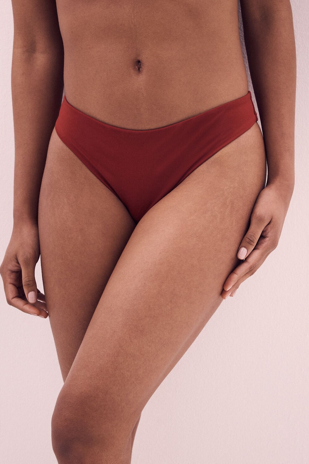 Плавки бикини с высоким вырезом Next, красный
Плавки бикини с высоким вырезом Next, красный