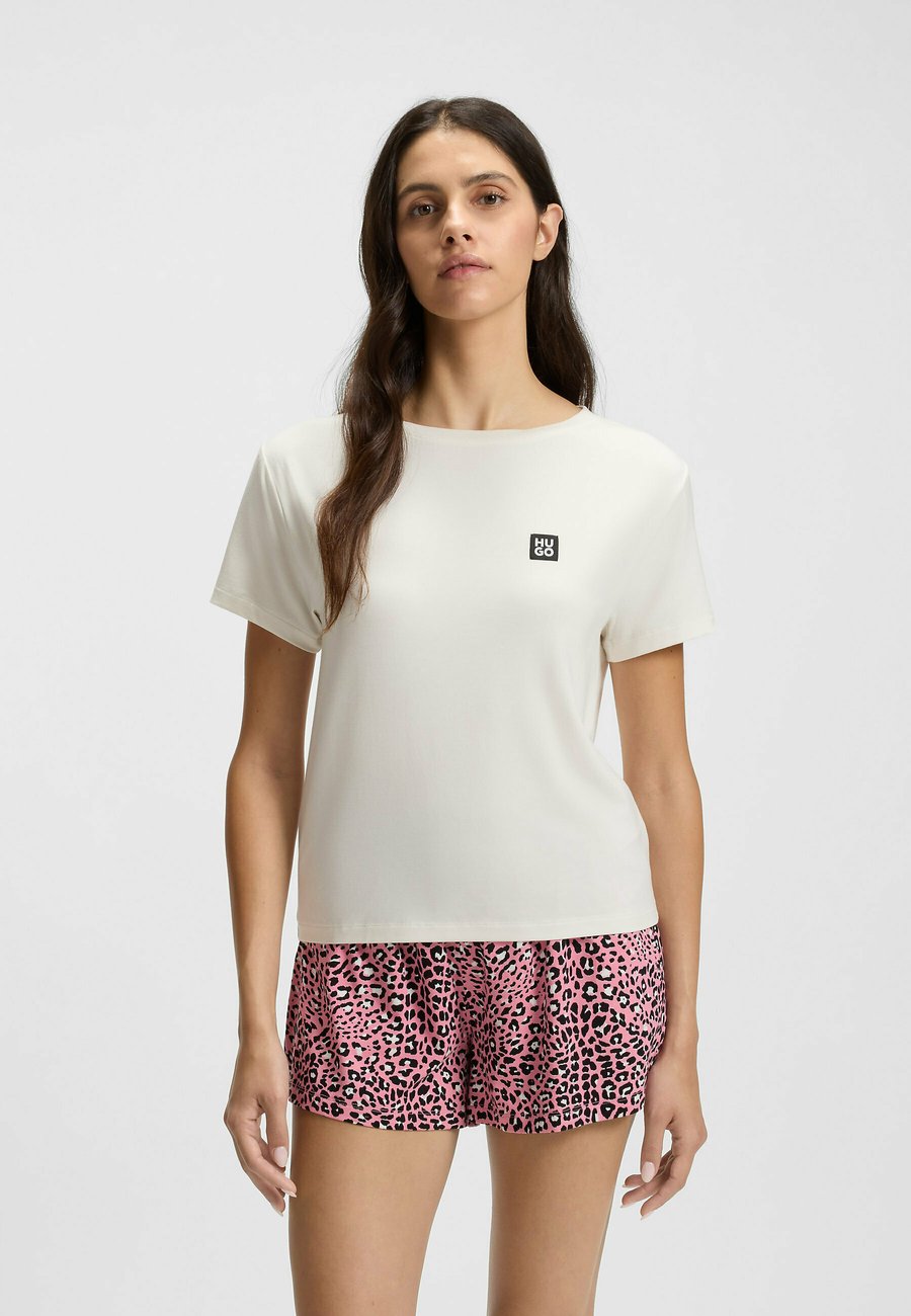 Пижамный топ HUGO Pyjama top, Natural One/Off-White
Пижамный топ HUGO Pyjama top, Natural One/Off-White