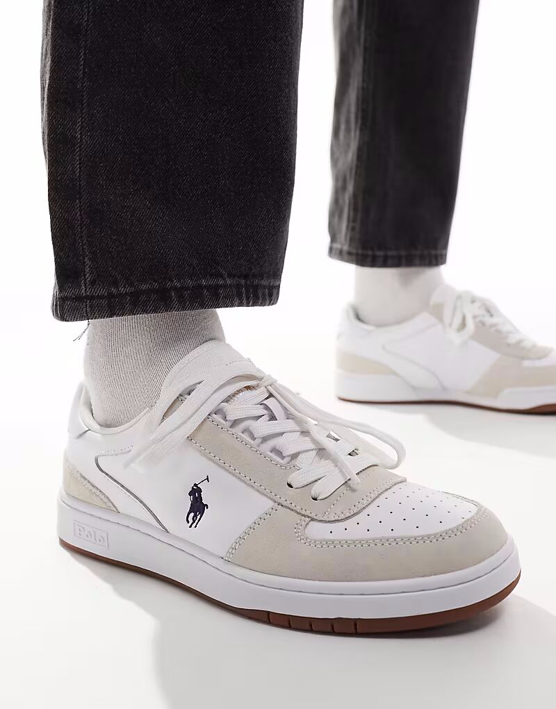 Кроссовки Court из кожи с логотипом пони из смеси белой замши Polo Ralph Lauren
Кроссовки Court из кожи с логотипом пони из смеси белой замши Polo Ralph Lauren