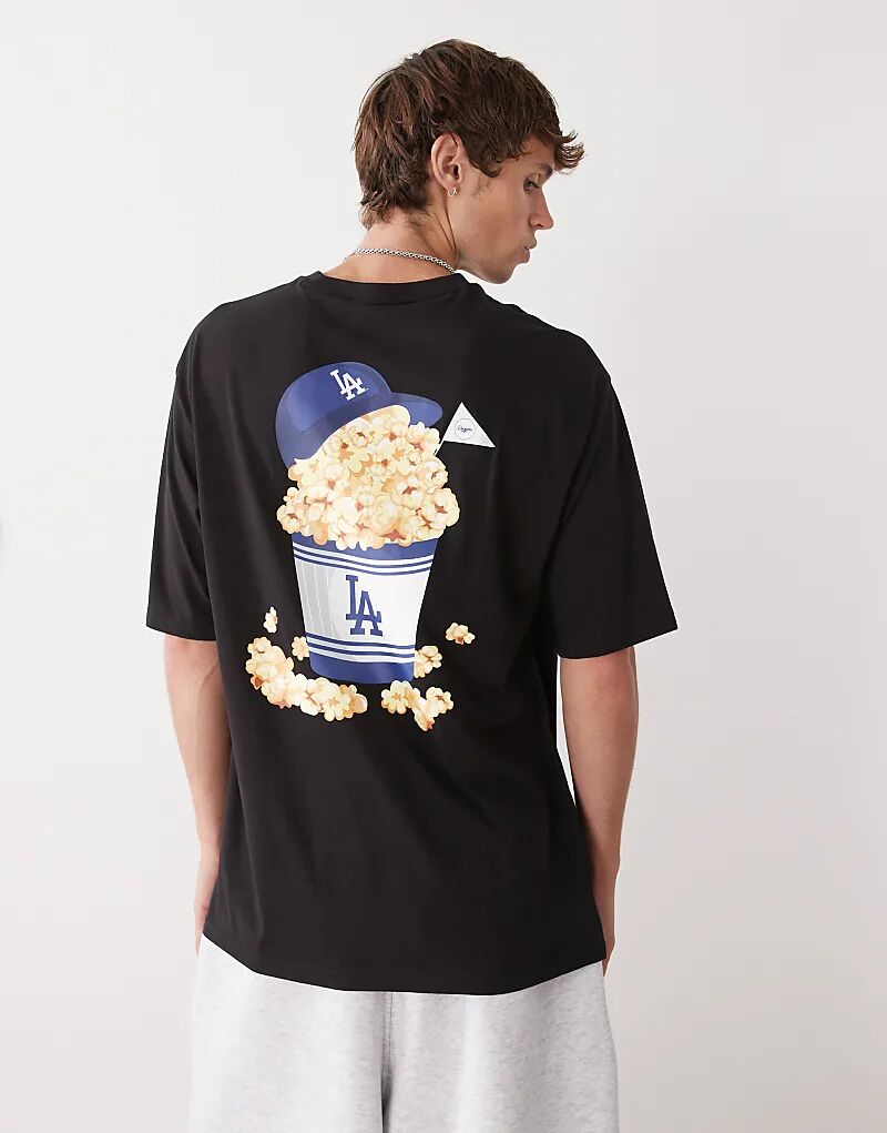 Футболка New Era LA Dodgers свободного кроя черного цвета с принтом еды
Футболка New Era LA Dodgers свободного кроя черного цвета с принтом еды