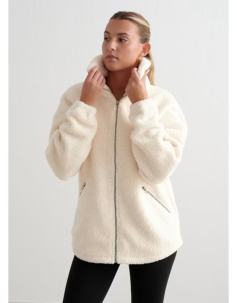 Куртка Aim'n Almond White с ворсом белого цвета 
Куртка Aim'n Almond White с ворсом белого цвета