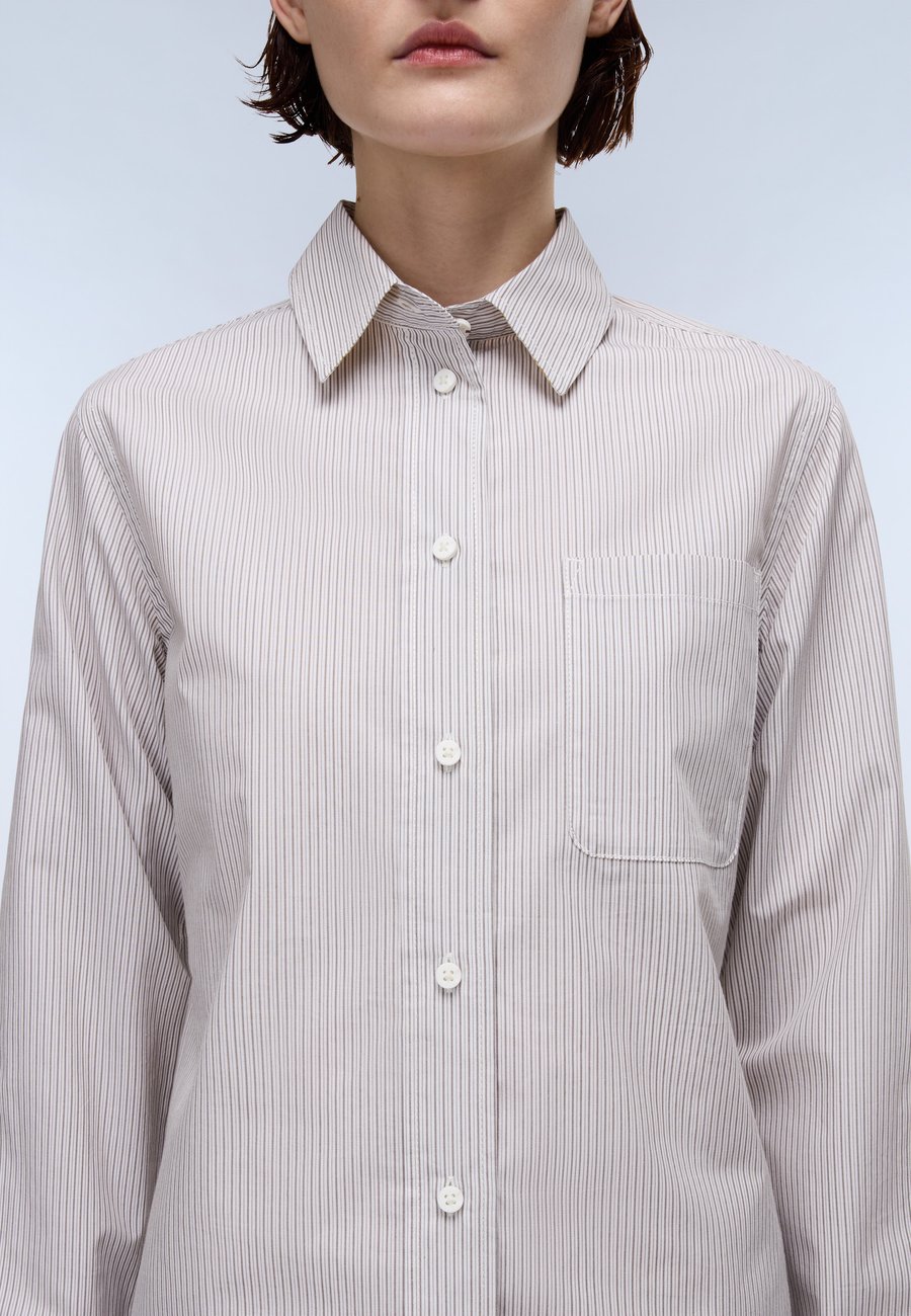 Блуза Napapijri MARCORA, Beige
Блуза Napapijri MARCORA, Beige