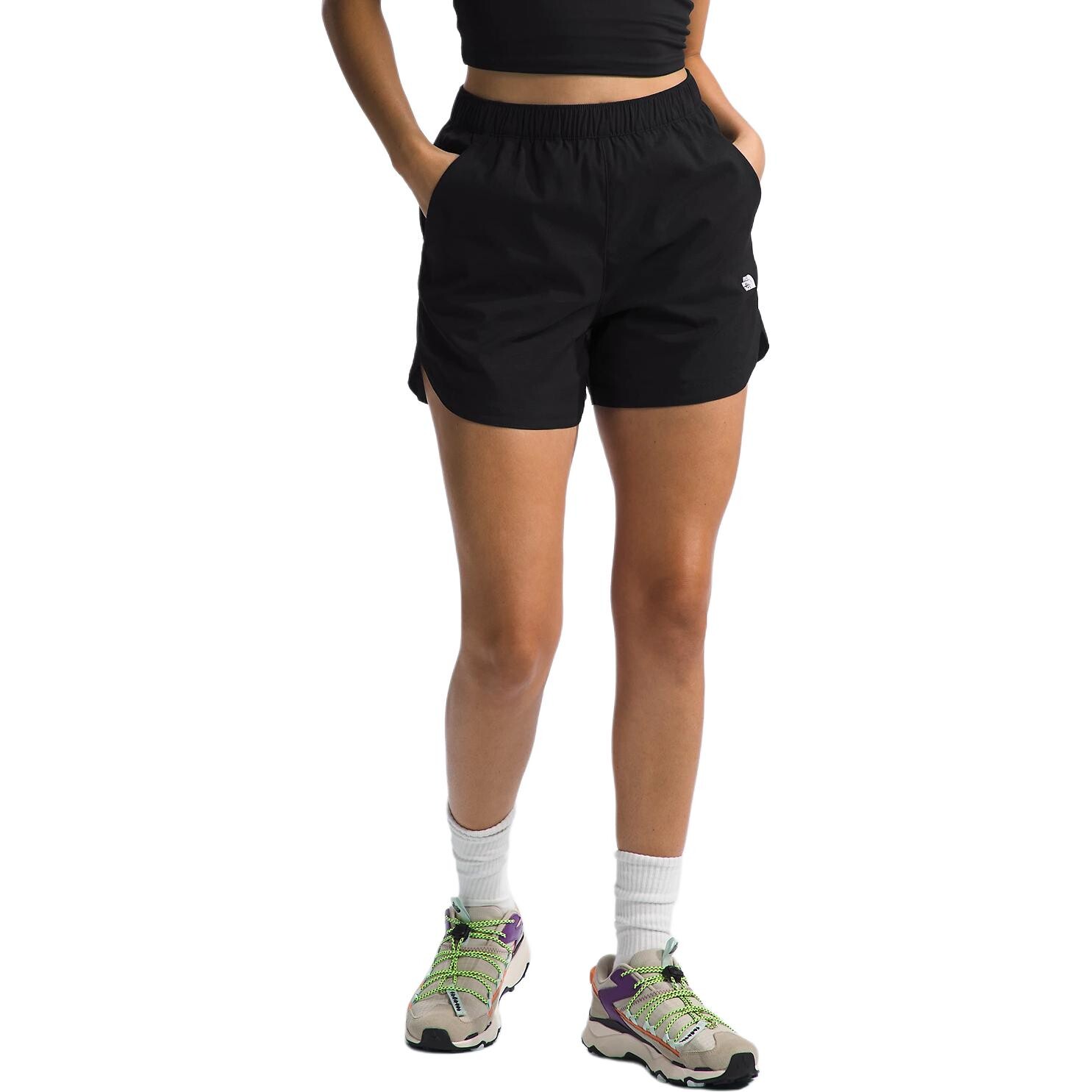 Повседневные шорты женские черные The North Face
Повседневные шорты женские черные The North Face