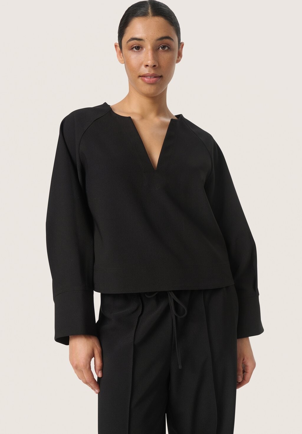 Блуза EUREKA Soaked in Luxury, черный
Блуза EUREKA Soaked in Luxury, черный