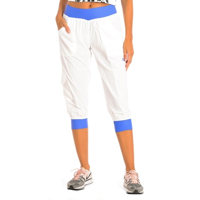 Водонепроницаемые спортивные пиратские брюки для женщин z1b00127 Zumba, белый
Водонепроницаемые спортивные пиратские брюки для женщин z1b00127 Zumba, белый