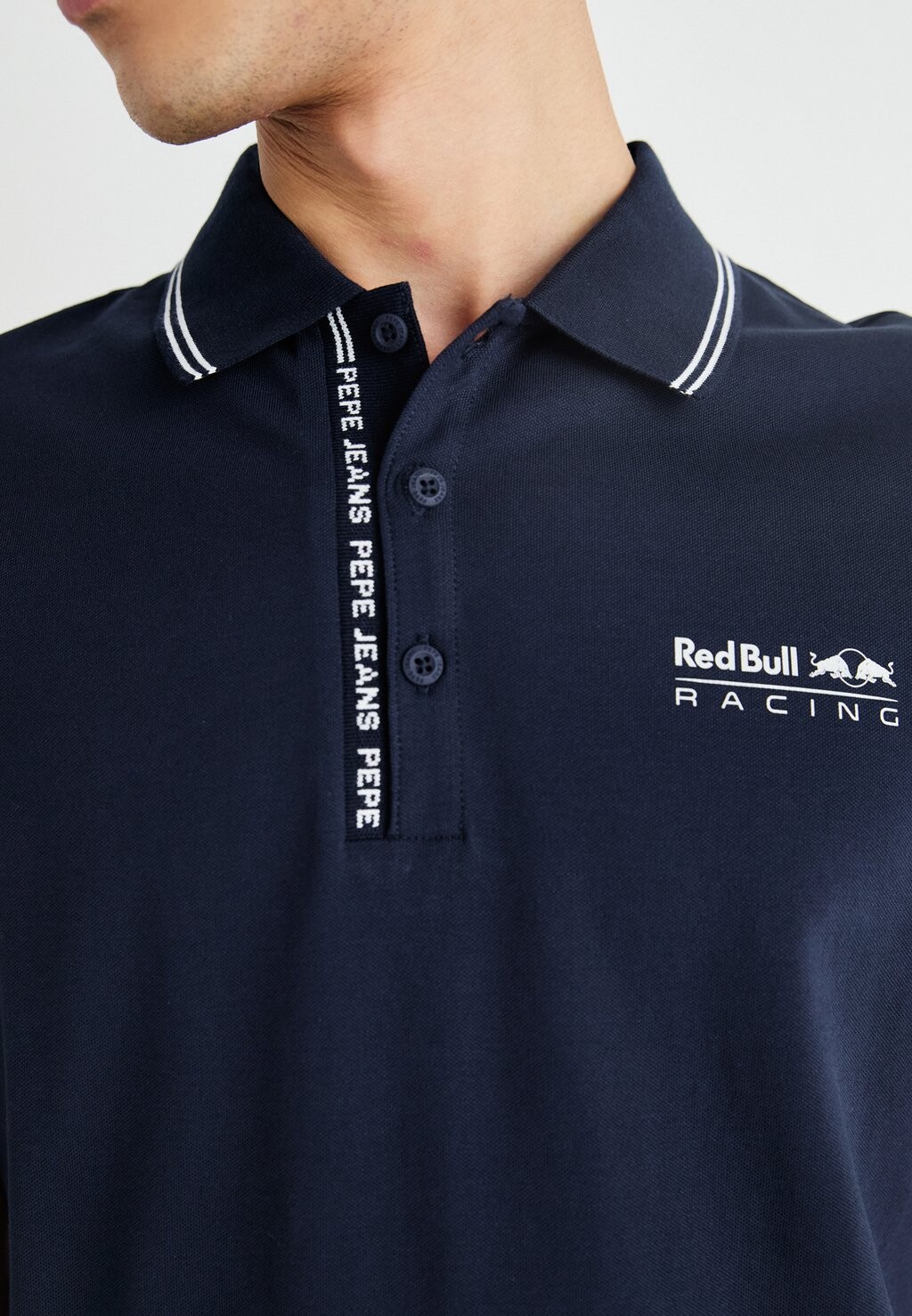 Рубашка поло RED BULL RACING TIPPED LOGO POLO Pepe Jeans, темно-синий
Рубашка поло RED BULL RACING TIPPED LOGO POLO Pepe Jeans, темно-синий