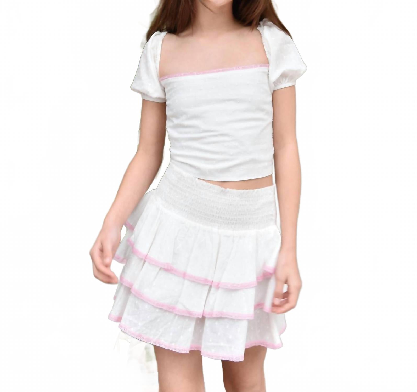 Топ Noa с кружевными завязками на спине в бело-розовом цвете THEME
Топ Noa с кружевными завязками на спине в бело-розовом цвете THEME