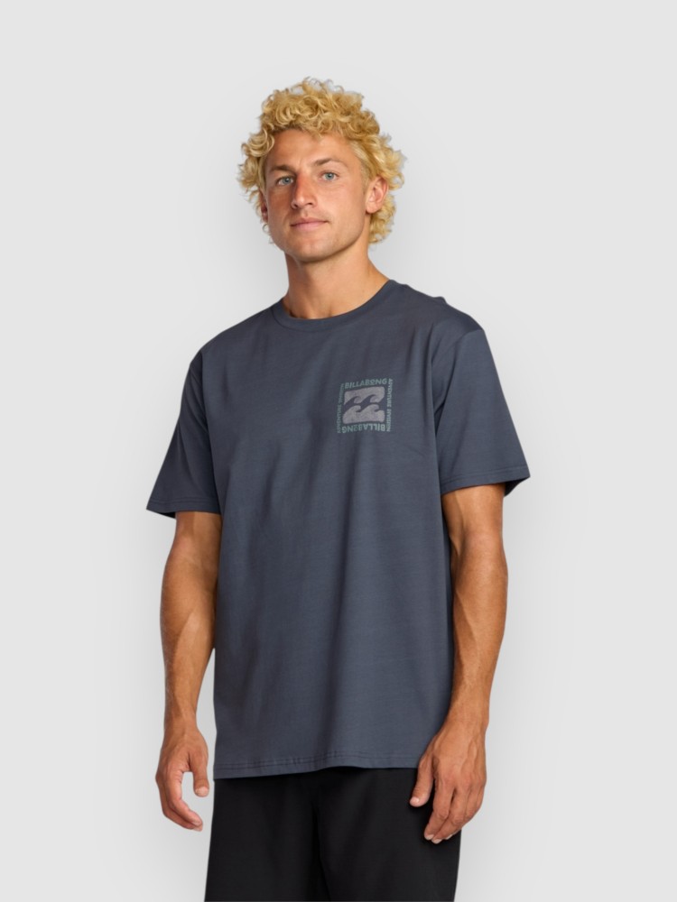 Футболка Billabong Trail Adiv T-Shirt, midnight blue, Синий, Футболка Billabong Trail Adiv T-Shirt, midnight blue
Футболка Billabong Trail Adiv T-Shirt, midnight blue, Синий, Футболка Billabong Trail Adiv T-Shirt, midnight blue