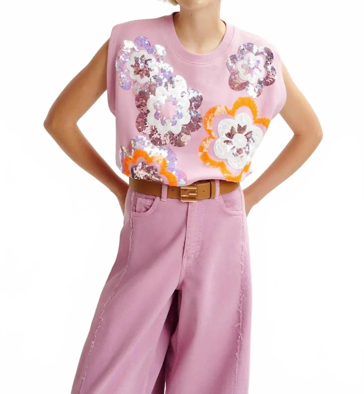 Хитайлан безрукавка худи в розово-лавандовом цвете ESSENTIAL ANTWERP
Хитайлан безрукавка худи в розово-лавандовом цвете ESSENTIAL ANTWERP