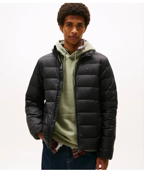 Пуховик Regular fit Tommy Jeans, черный
Пуховик Regular fit Tommy Jeans, черный