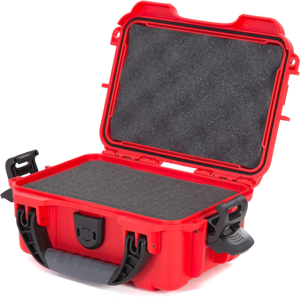 Nanuk 903 Hard Case with Foam (Red)
Nanuk 903 Hard Case with Foam (Red)