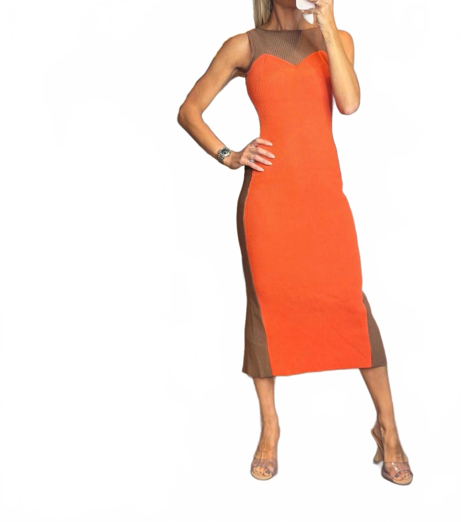 Трикотажное платье Odalys в телесно-оранжевом цвете Aurora, телесный/оранжевый
Трикотажное платье Odalys в телесно-оранжевом цвете Aurora, телесный/оранжевый