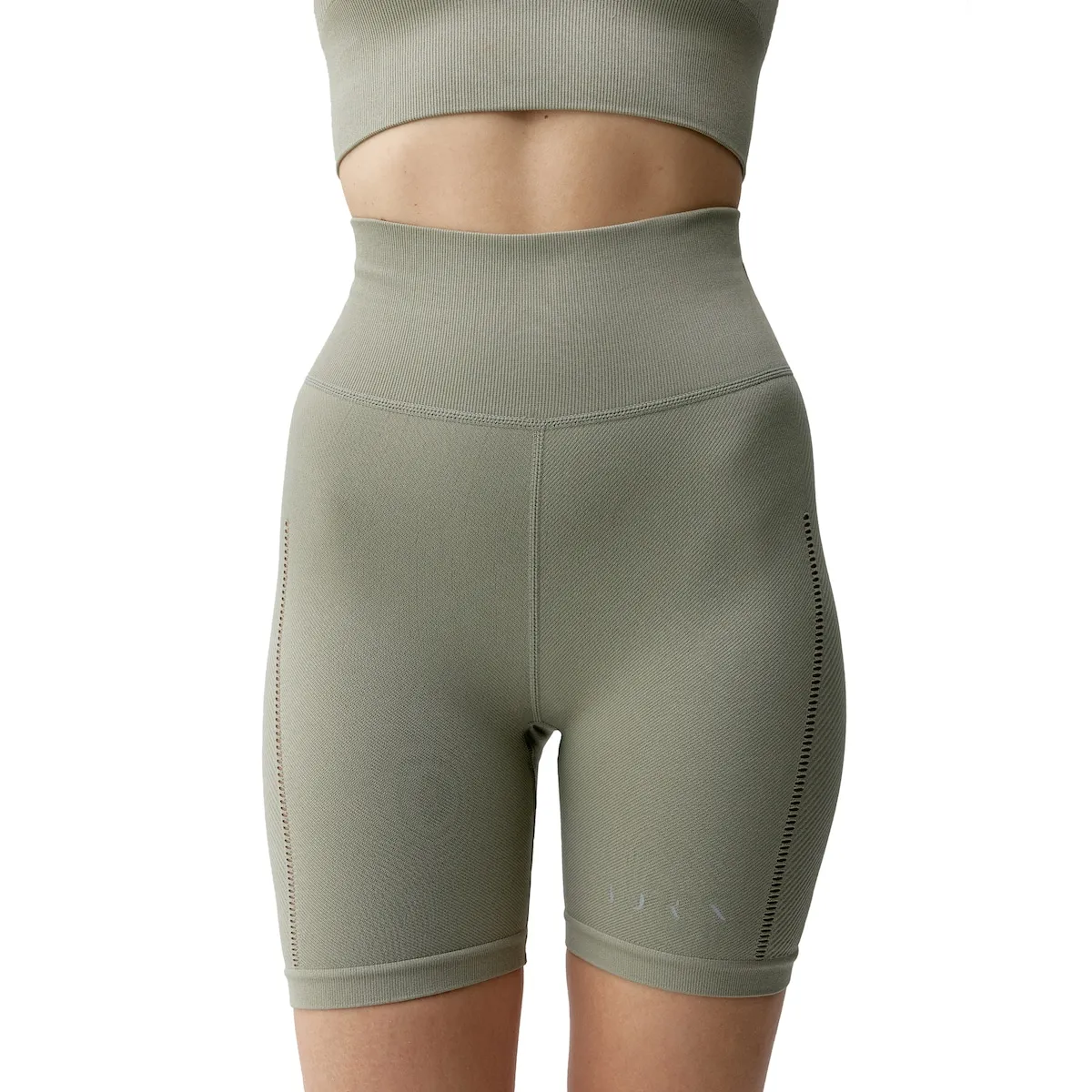 Женские шорты Sunset Born Living Yoga, светло-зеленый
Женские шорты Sunset Born Living Yoga, светло-зеленый