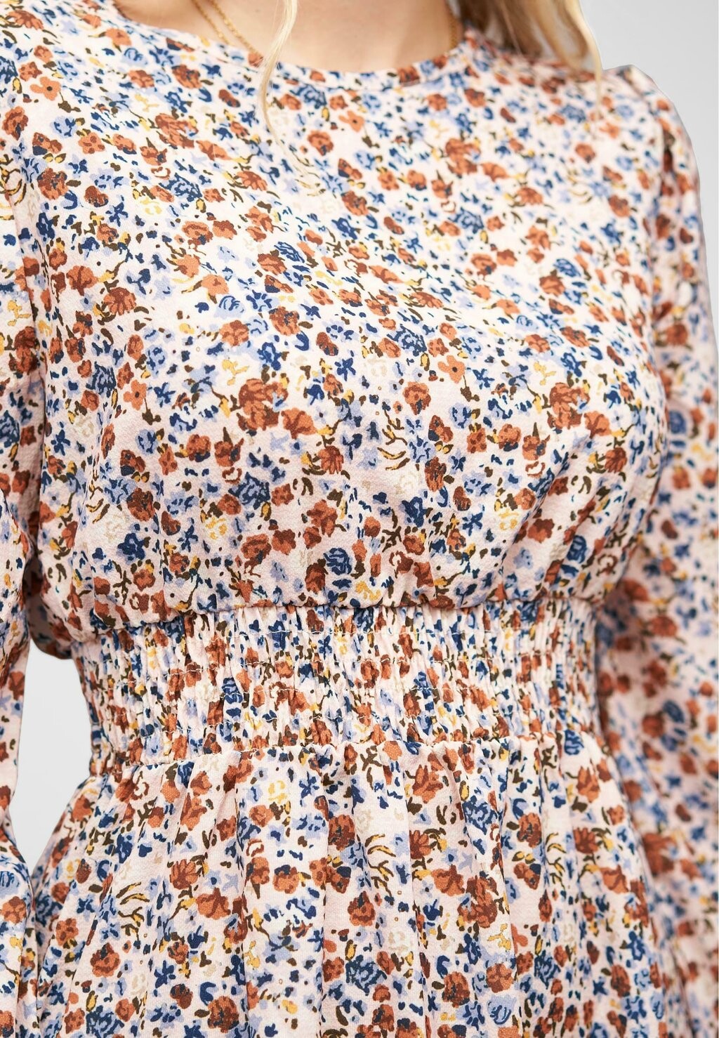 Повседневное платье MIT BLUMEN Cloud 5ive, бежевый
Повседневное платье MIT BLUMEN Cloud 5ive, бежевый