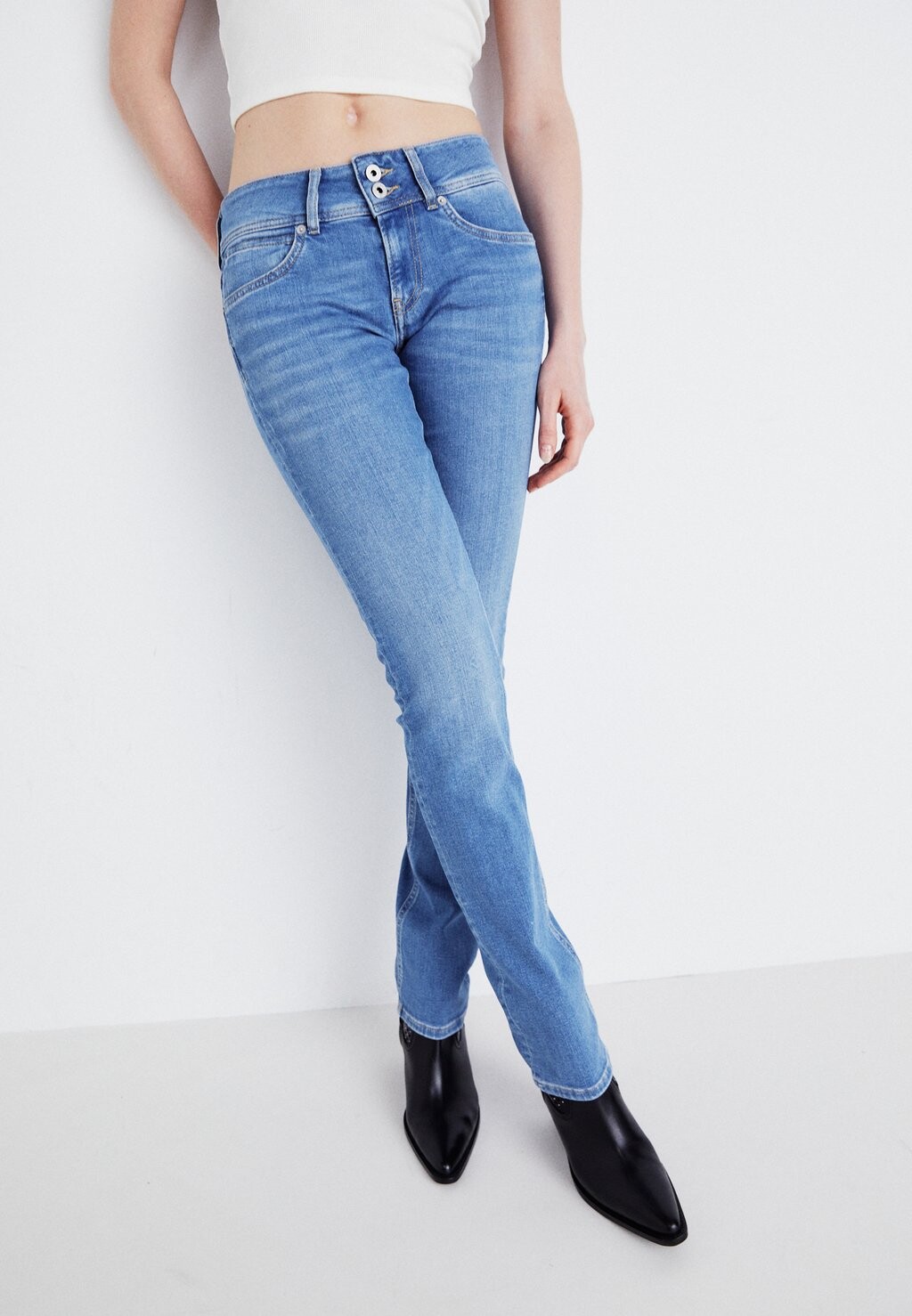 Джинсы зауженного кроя Pepe Jeans, светло-голубой деним
Джинсы зауженного кроя Pepe Jeans, светло-голубой деним